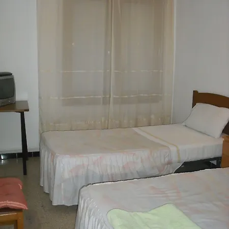 Cassa Πανσιόν Cassà de la Selva